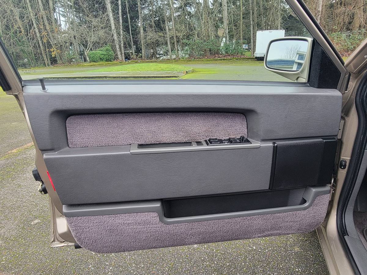 Volvo-960-series-1994-brown-13