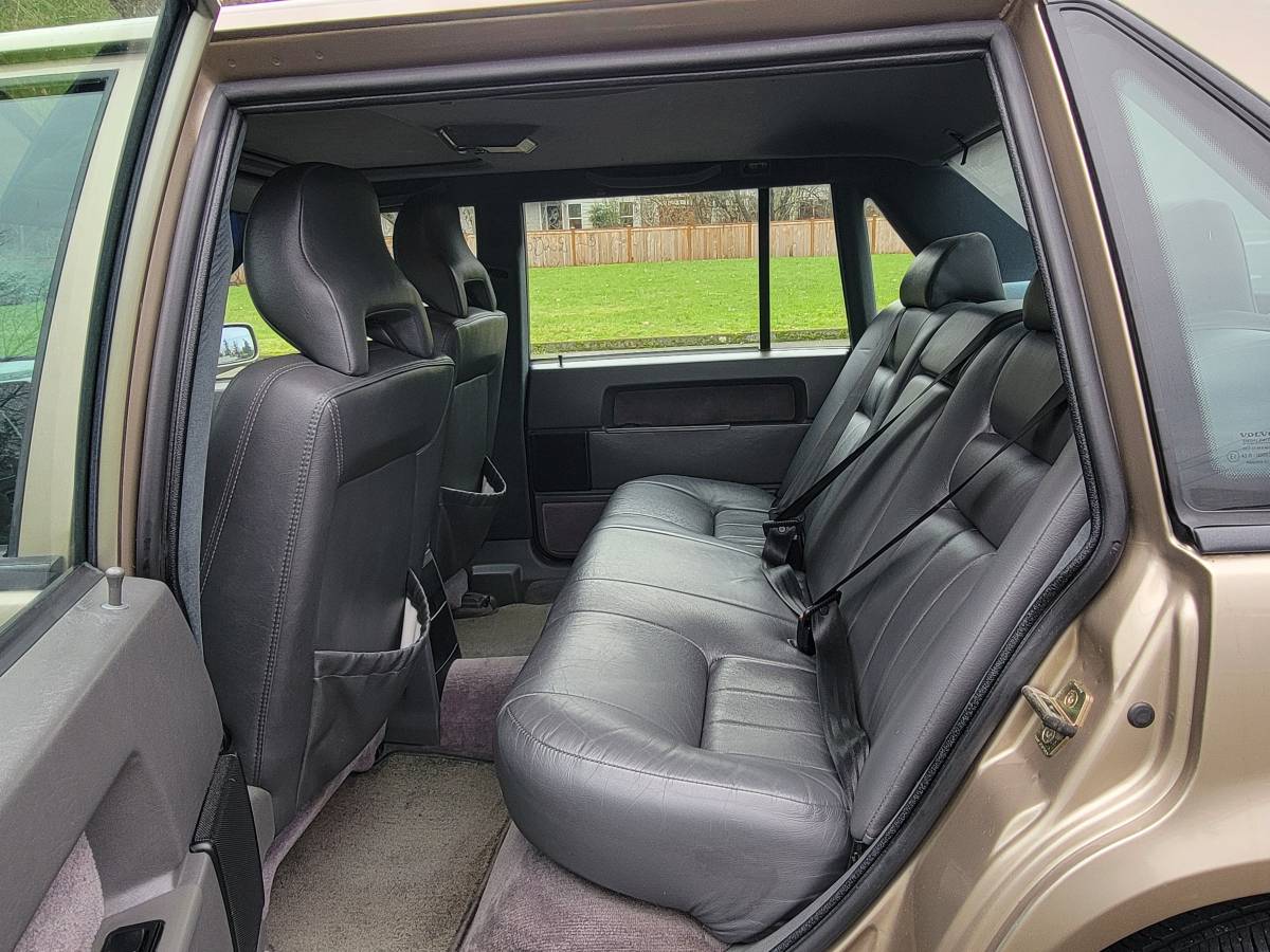 Volvo-960-series-1994-brown-15
