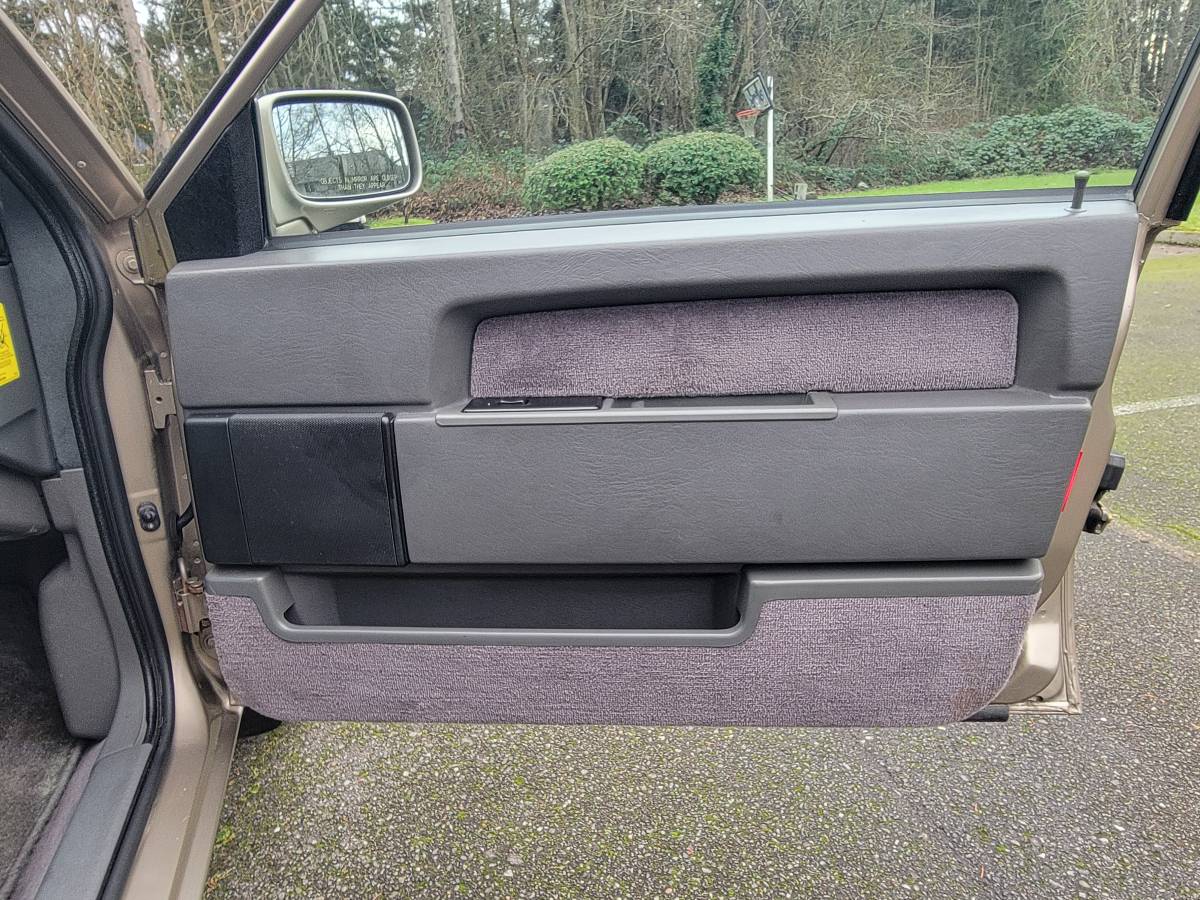 Volvo-960-series-1994-brown-6