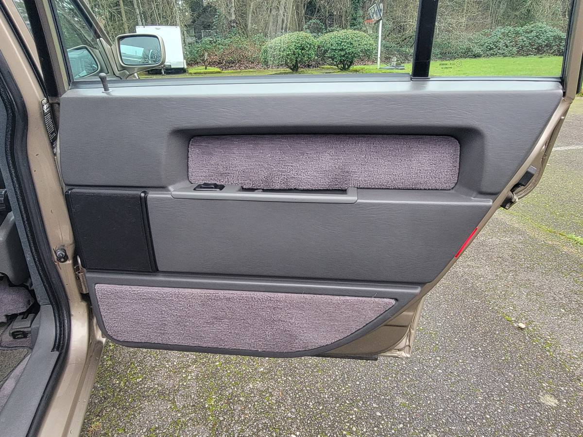 Volvo-960-series-1994-brown-7