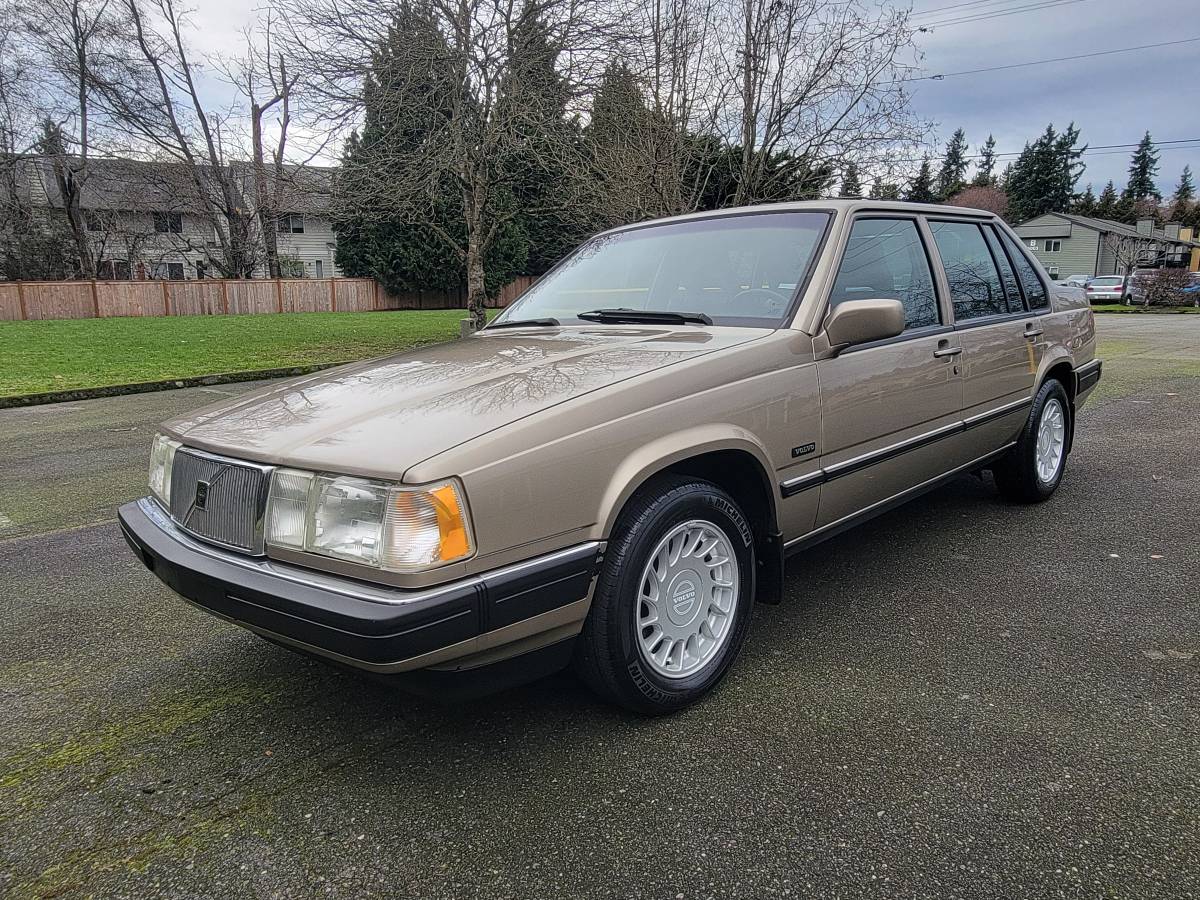 Volvo-960-series-1994-brown