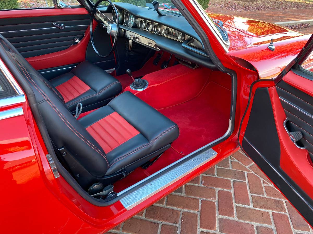 Volvo-p1800-s-1966-red-11
