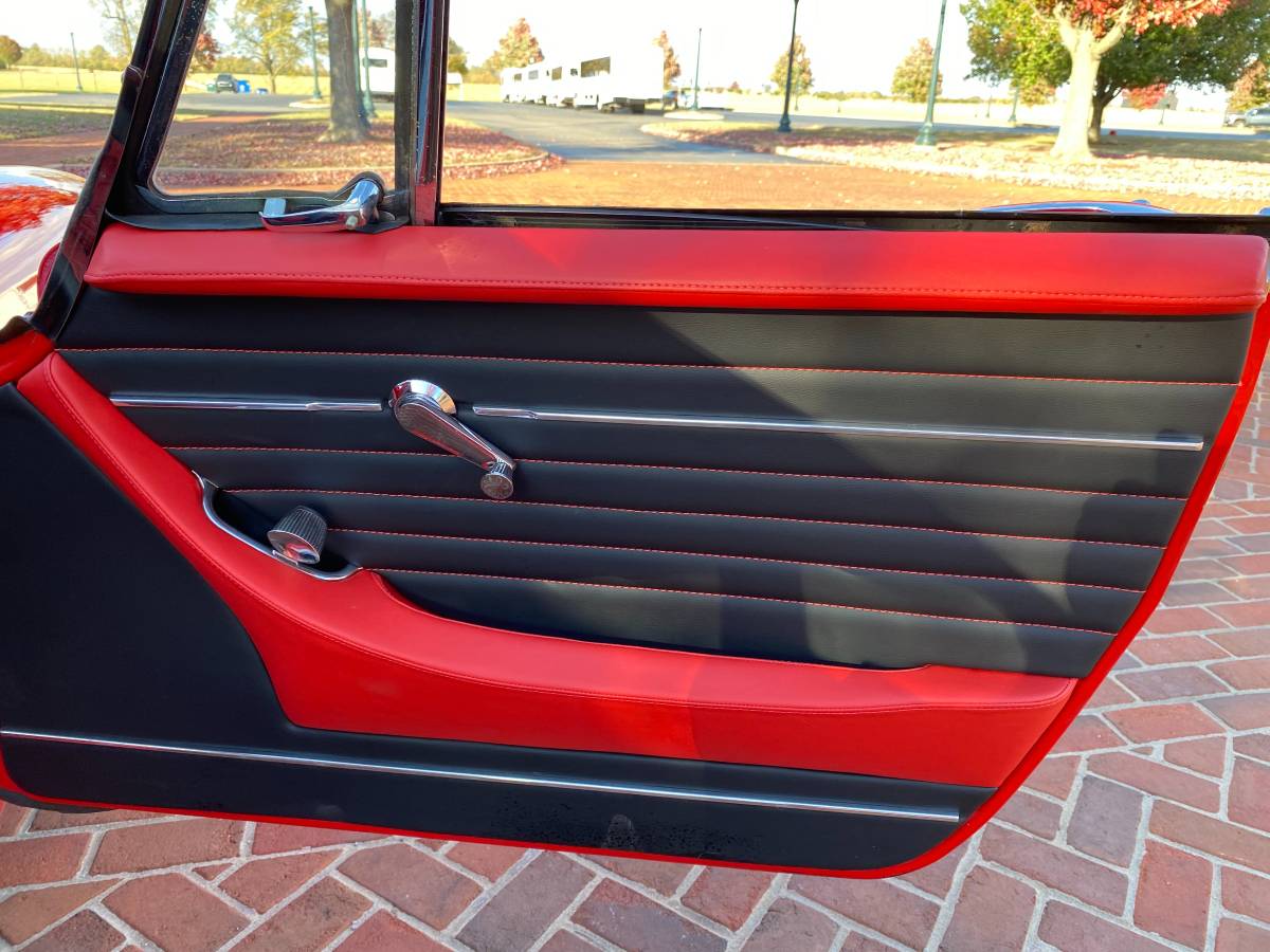 Volvo-p1800-s-1966-red-12