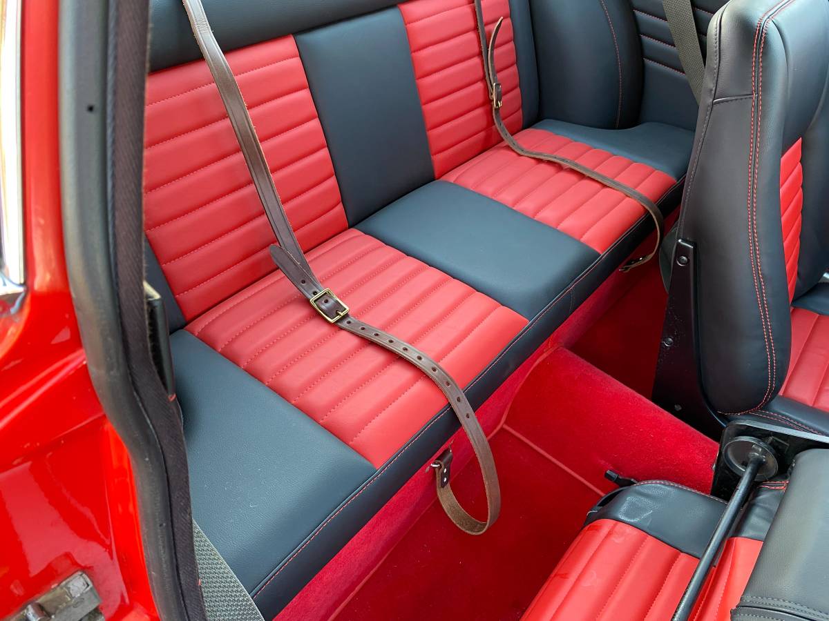 Volvo-p1800-s-1966-red-8