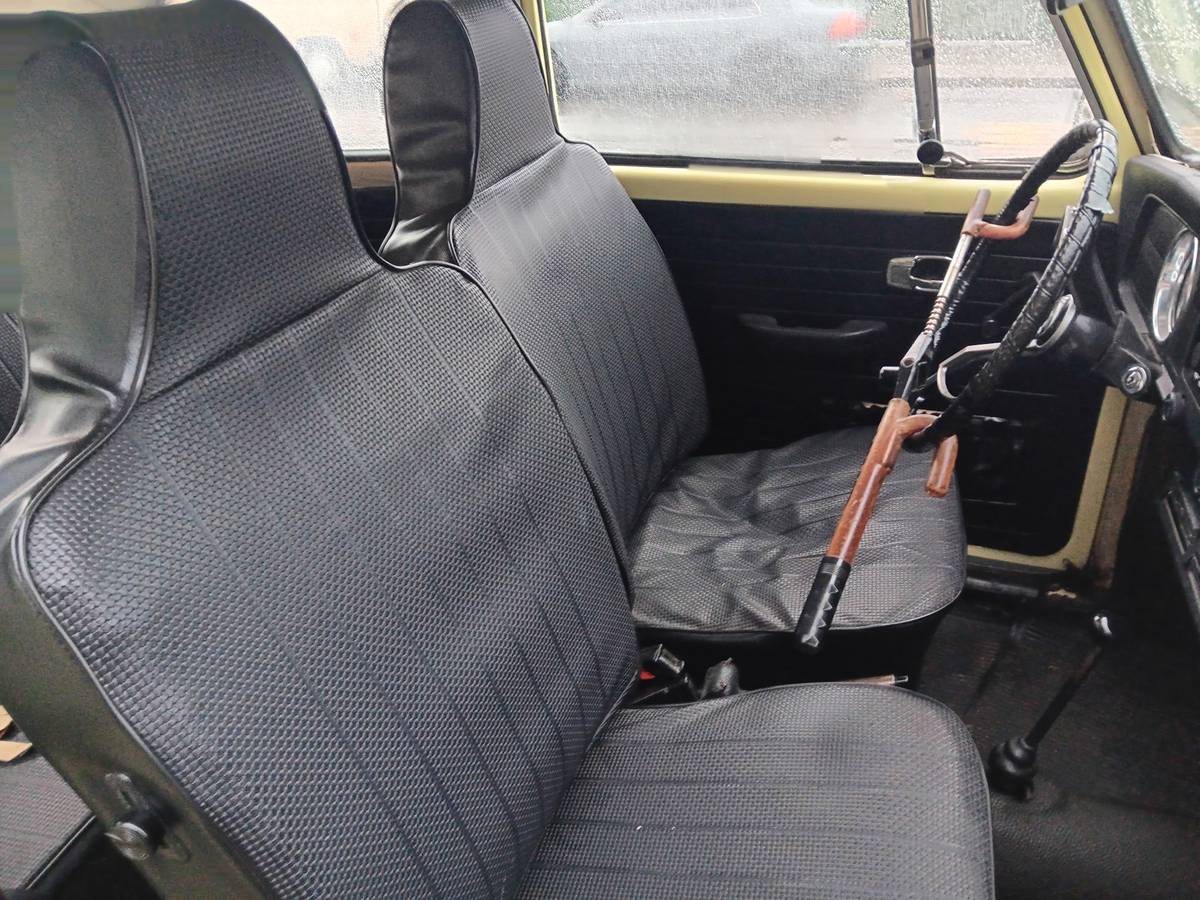 Vw-beetle-1970-yellow-4