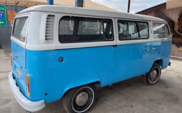 Vw-bus-1974-blue-1