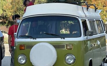 Vw-bus-1976-green-6