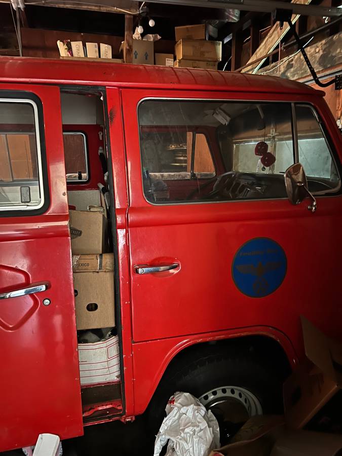 Vw-bus-1976-red-1
