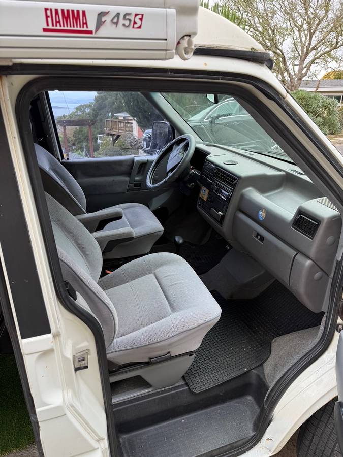 Vw-eurovan-camper-1993-white-2