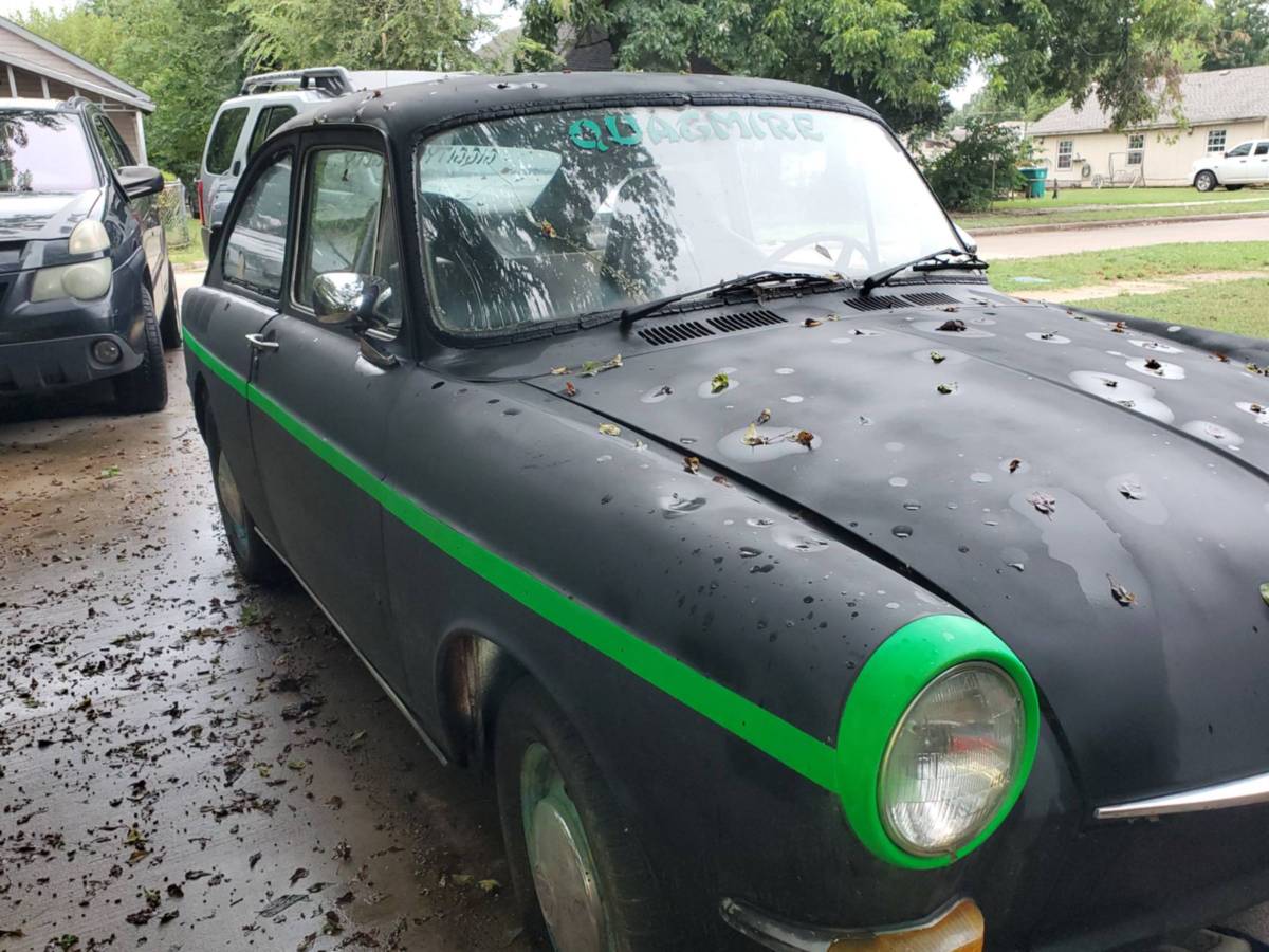 Vw-fastback-1967-black-4