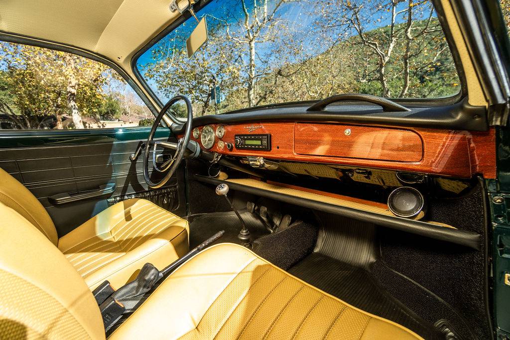 Vw-karmann-ghia-1967-7