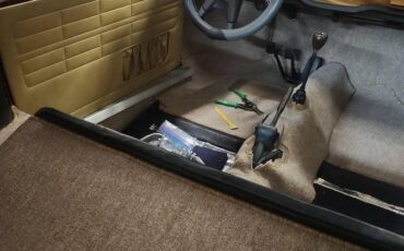 Vw-karmann-ghia-1974-15