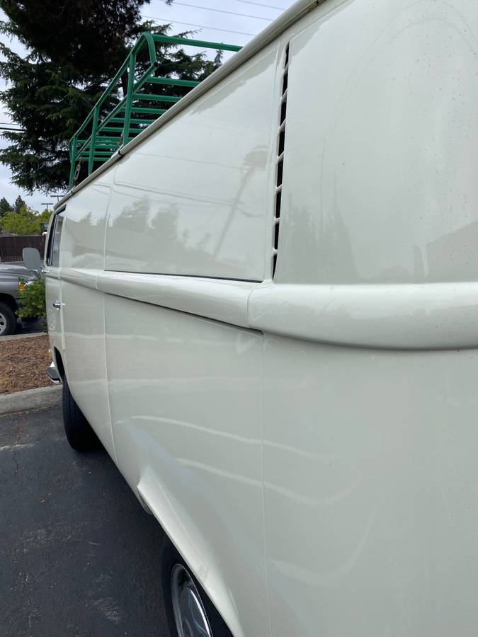 Vw-panel-bus-1971-white-1