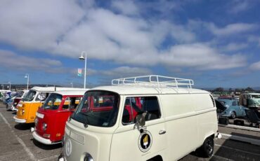 Vw-panel-bus-1971-white