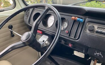 Vw-panel-bus-1971-white-5