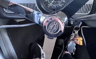 Vw-standard-beetle-1972-silver-1