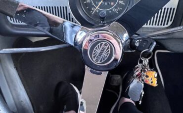 Vw-standard-beetle-1972-silver-4