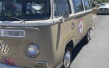 Vw-type-2-bus-1968-brown-5