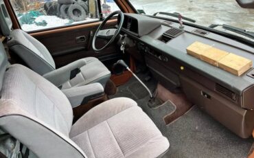 Vw-vanagon-1983-brown-4