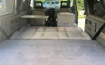 Vw-vanagon-carat-1990-red-7