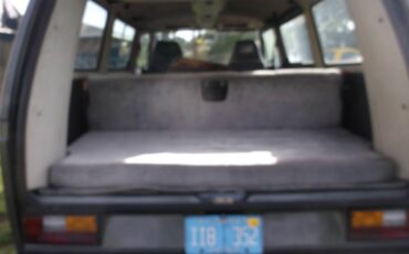 Vw-vanagon-gl-camper-1987-grey-2