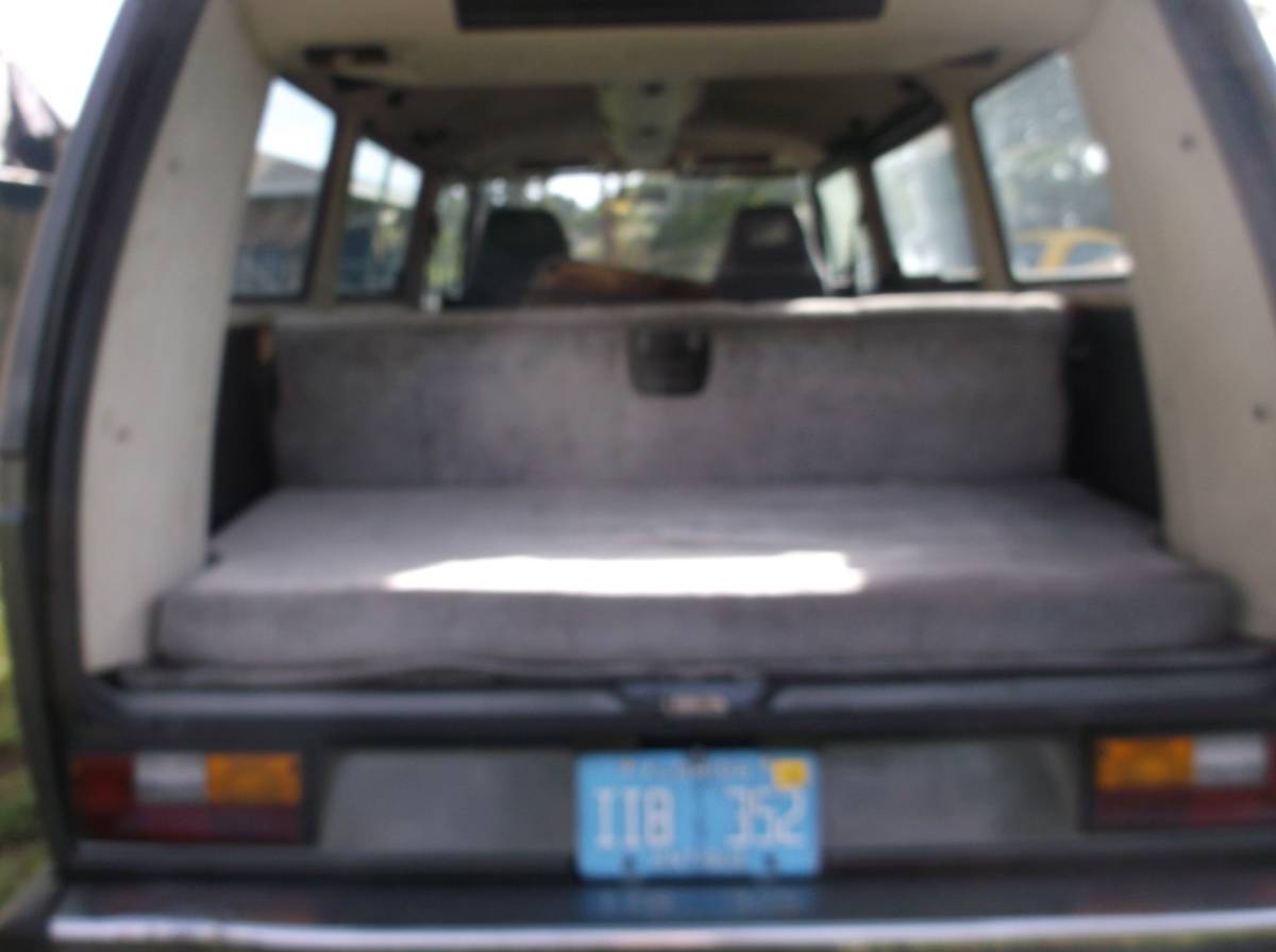 Vw-vanagon-gl-camper-1987-grey-2