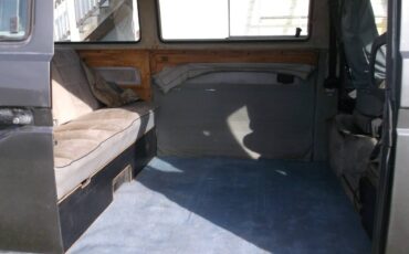 Vw-vanagon-gl-camper-1987-grey-3