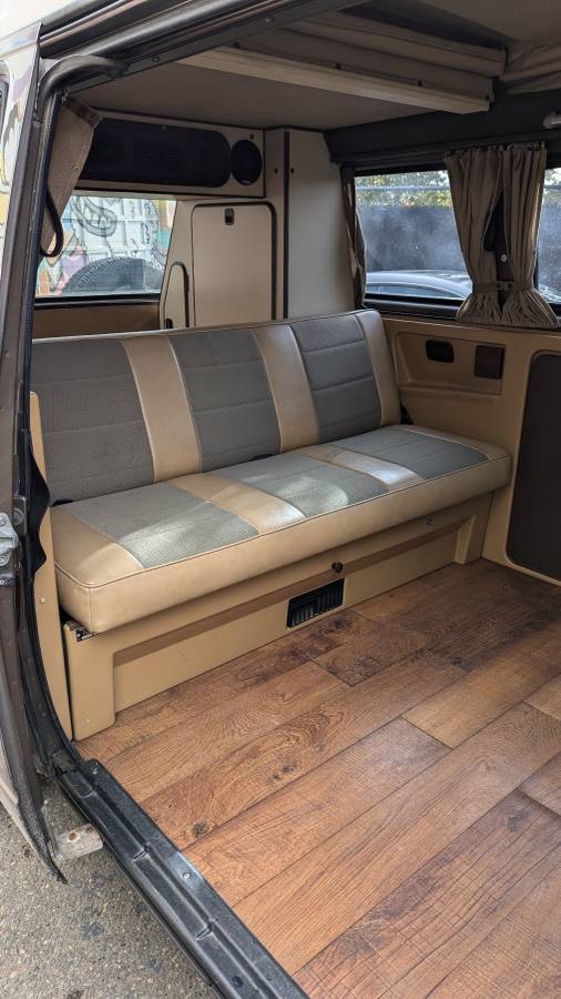 Vw-vanagon-weekender-1985-brown-5