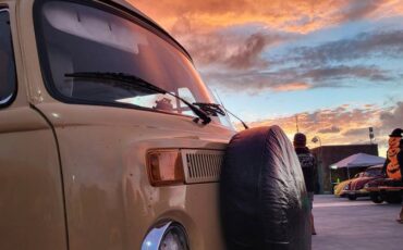 Vw-westfalia-camper-bus-1979-yellow-12