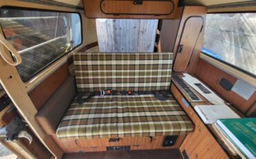 Vw-westfalia-camper-bus-1979-yellow-14