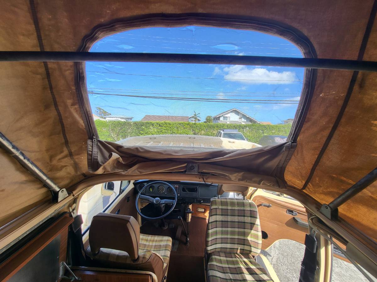 Vw-westfalia-camper-bus-1979-yellow-3