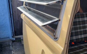 Vw-westfalia-camper-bus-1979-yellow