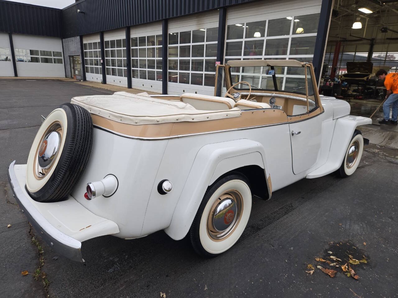 Willys-1950-Convertible-11
