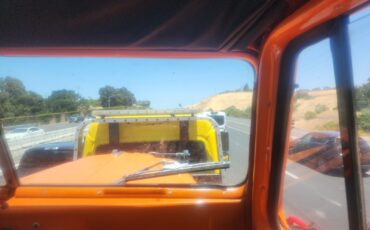 Willys-Overland-Model-90-1960-SUV-10