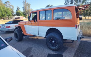 Willys-Overland-Model-90-1960-SUV-11