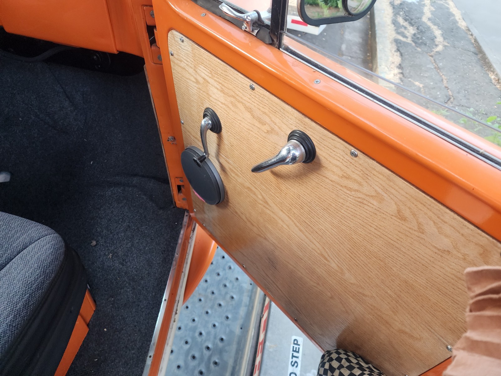 Willys-Overland-Model-90-1960-SUV-13