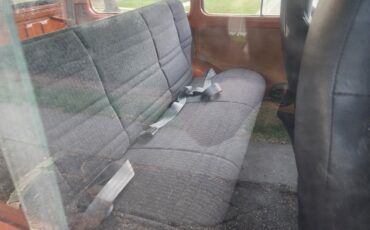 Willys-Overland-Model-90-1960-SUV-15