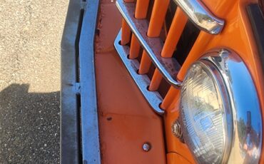 Willys-Overland-Model-90-1960-SUV-2