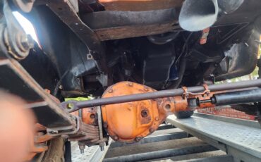 Willys-Overland-Model-90-1960-SUV-20