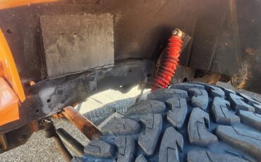 Willys-Overland-Model-90-1960-SUV-5