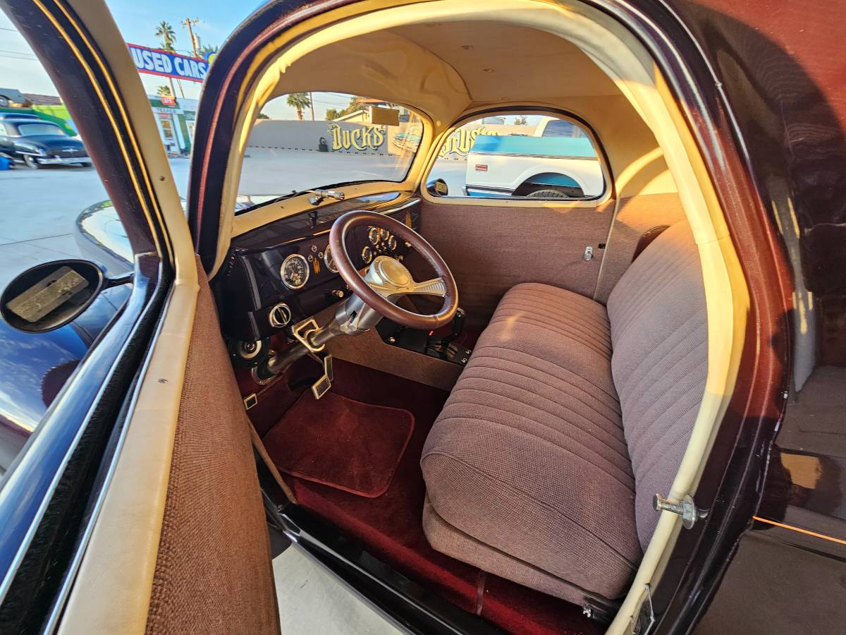 Willys-coupe-1941-black-13