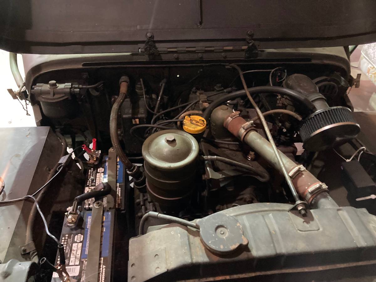 Willys-jeep-1945-green-13