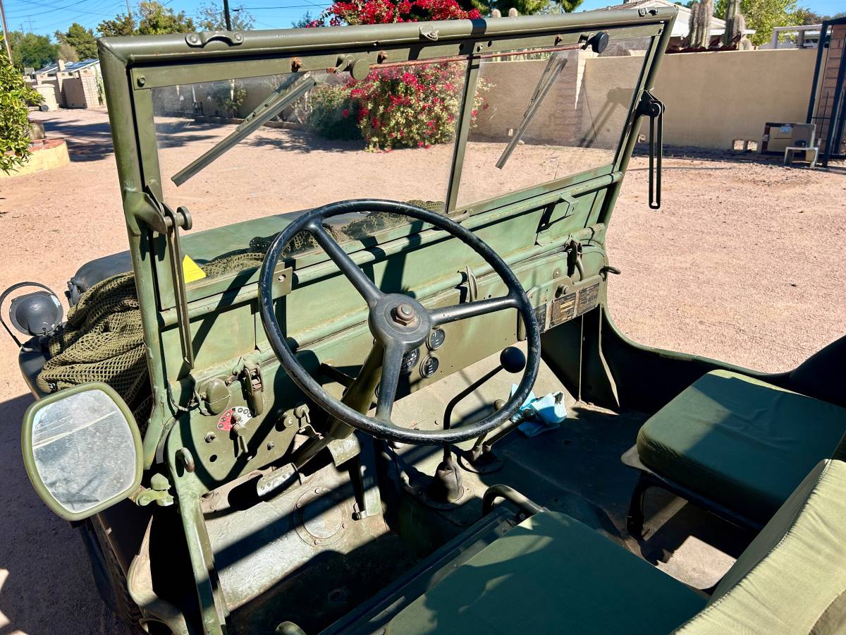 Willys-jeep-1945-green