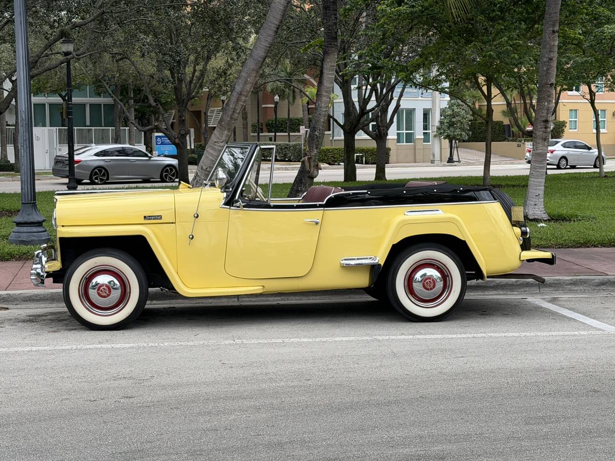 Willys-jeep-1949-yellow-10