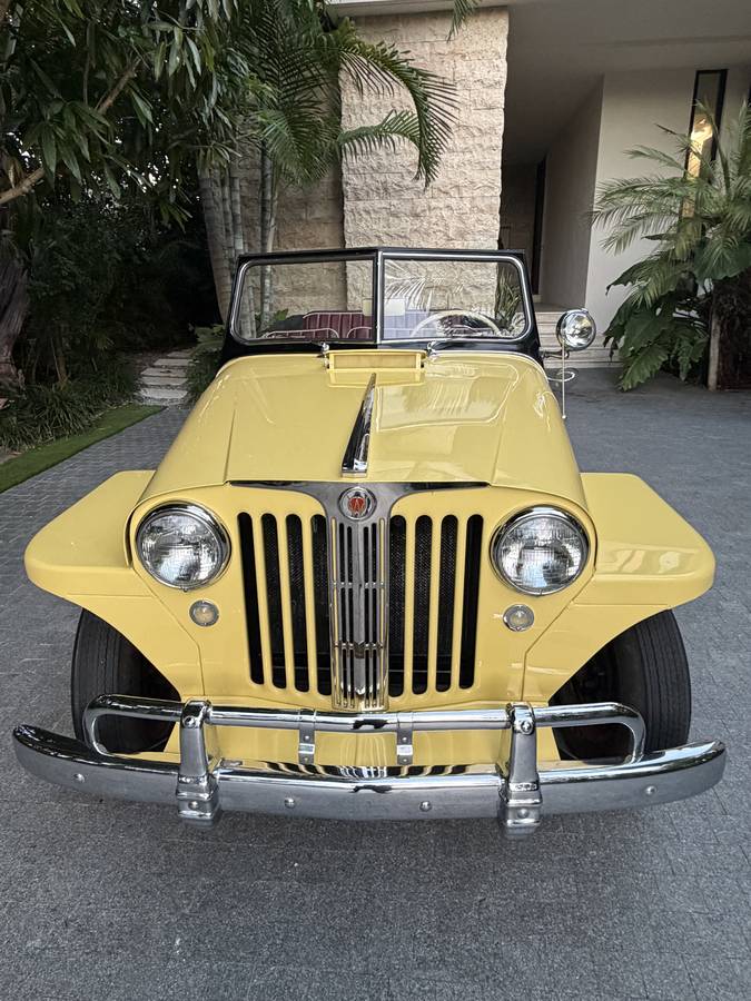 Willys-jeep-1949-yellow-3