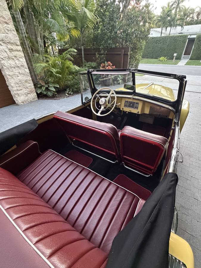 Willys-jeep-1949-yellow-8