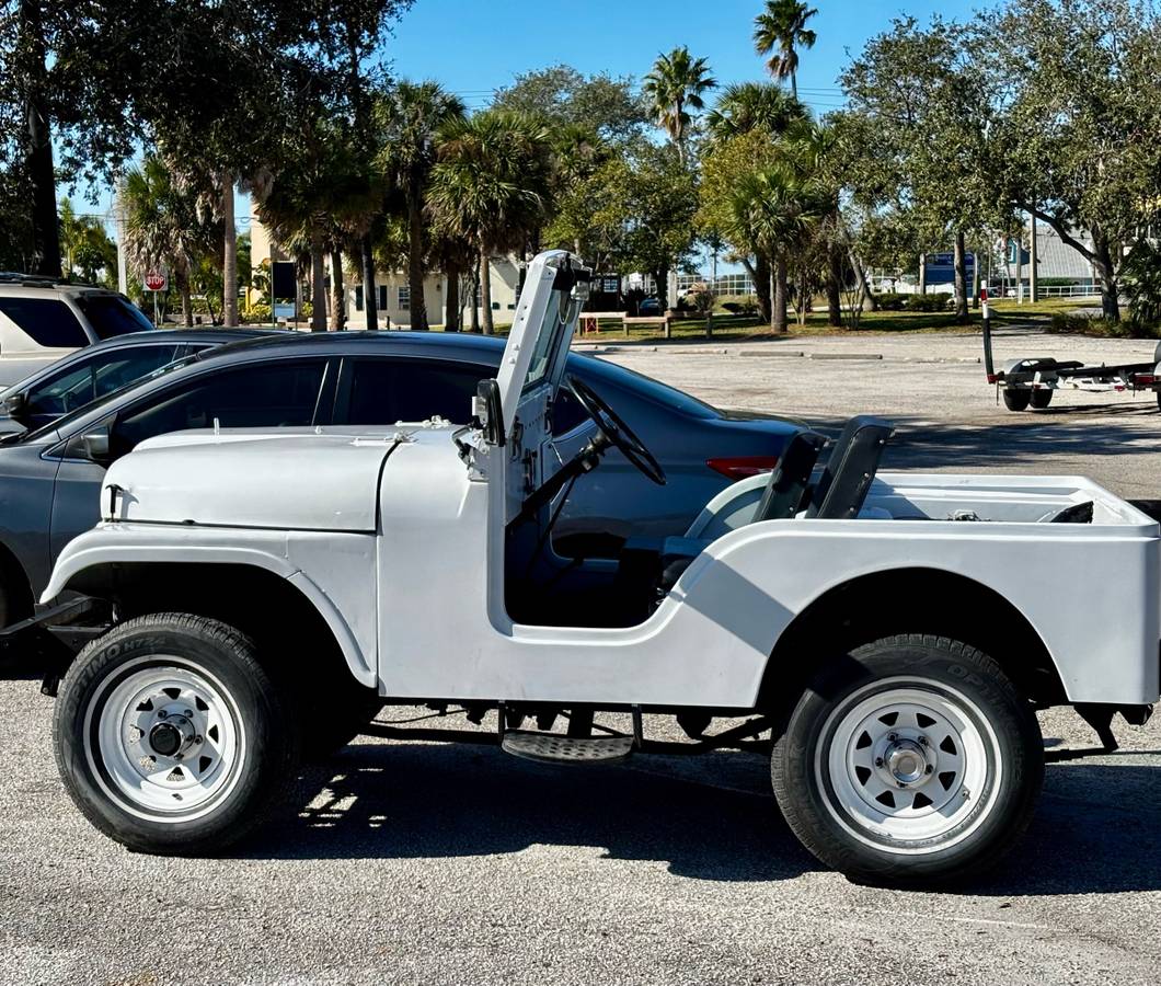 Willys-jeep-cj5-1961-white-1