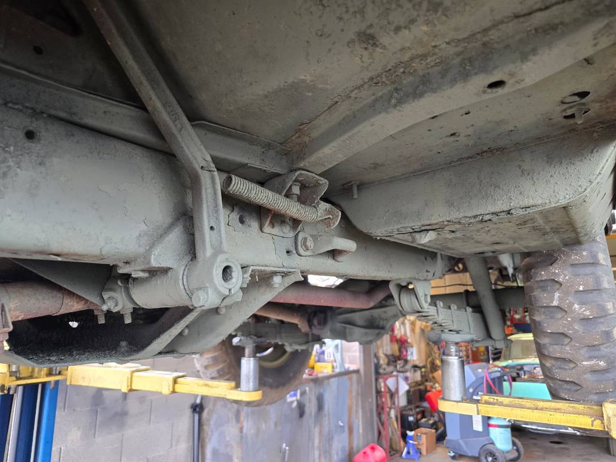 Willys-m38a1-military-jeep-1954-black-9