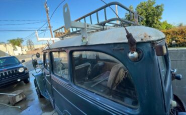 Willys-station-wagon-suv-1951-green-13