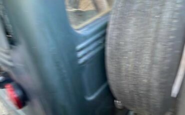 Willys-station-wagon-suv-1951-green-16